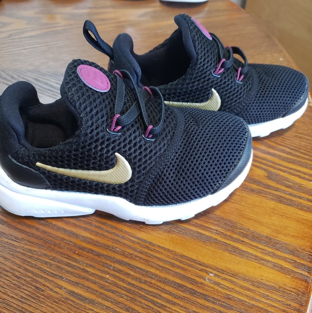 Nike Child's 8 Slip-on Sneakers